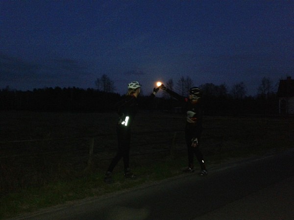 Z netką i księzycem w garści