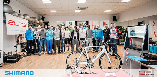 Zdjęcie całej grupy uczestników fot. projecton