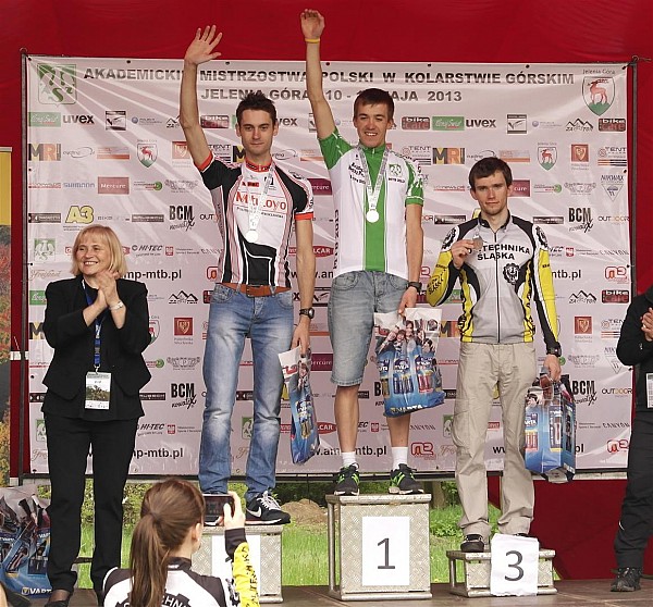 Politechnika Wrocławska zdobyły złoty medal w klasyfikacji drużynowej mężczyzn w 2013 roku na AMP