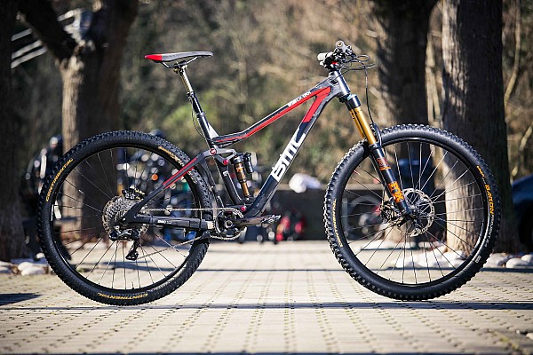 BMC trailfox TF01 z osprzętem Shimano XTR Di2 01 (mat. pras.)