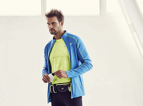 Na trening najlepiej wybrać ubrania w jaskrawych kolorach