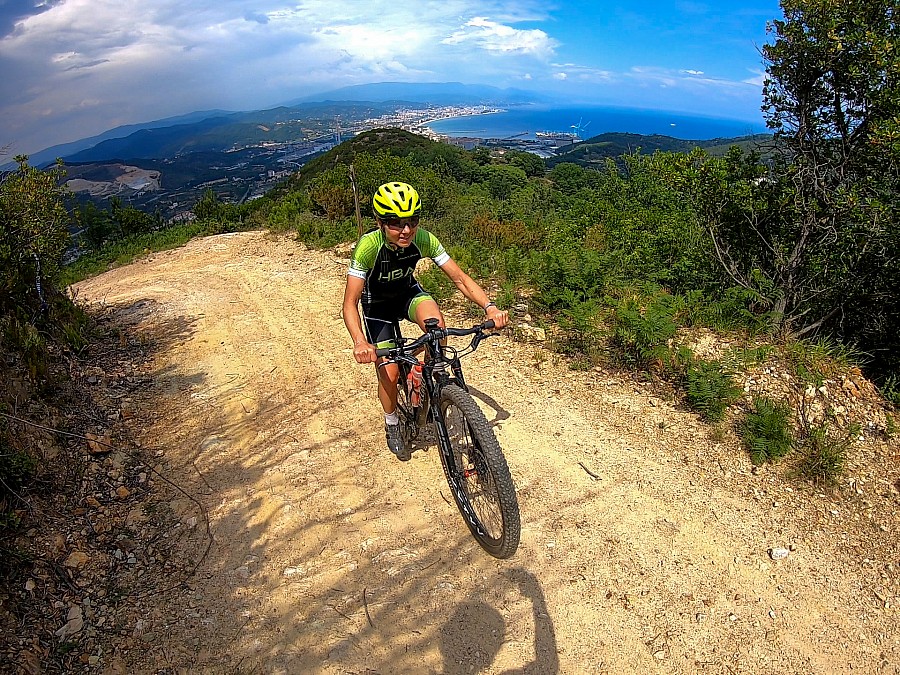 Jeden z podjazdów na trasie maratonu