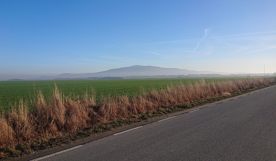 Szosa w kierunku Masywu Ślęży / grudzień 2024